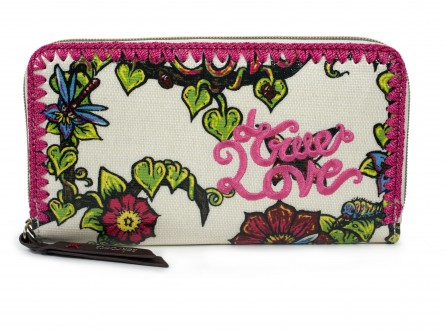 ac_lgziparoundwallet_naturaltruelove